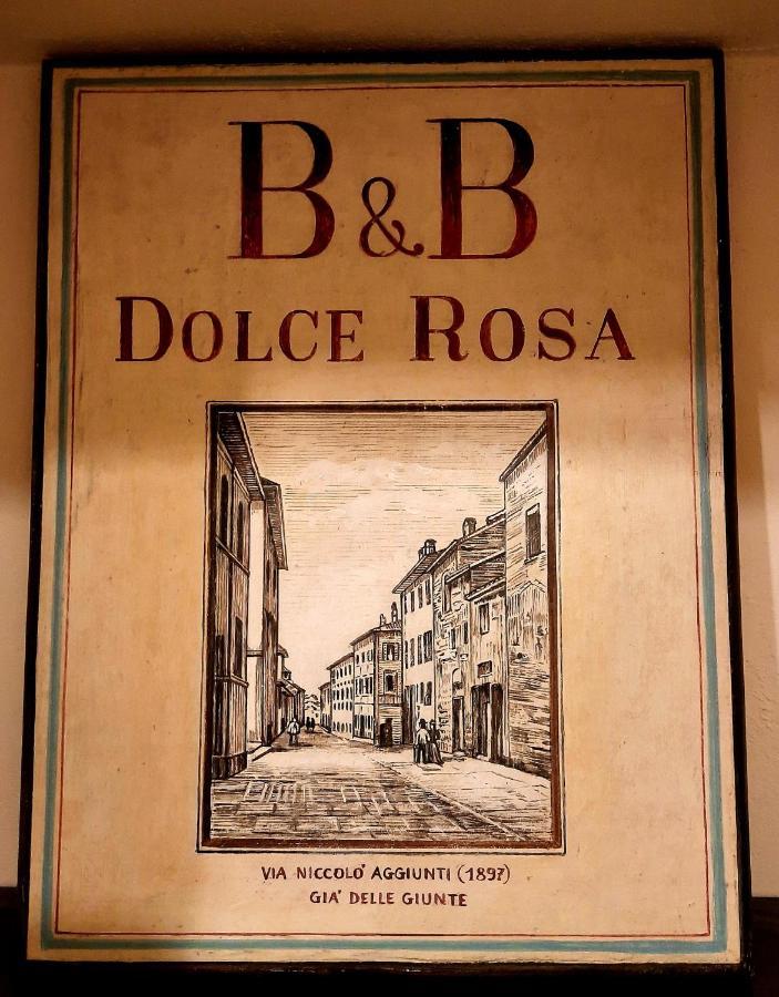 Dolce Rosa ♡ Centro Storico Bed & Breakfast Sansepolcro Ngoại thất bức ảnh