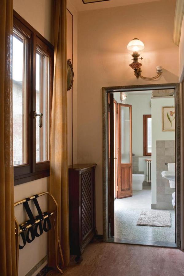 Dolce Rosa ♡ Centro Storico Bed & Breakfast Sansepolcro Ngoại thất bức ảnh