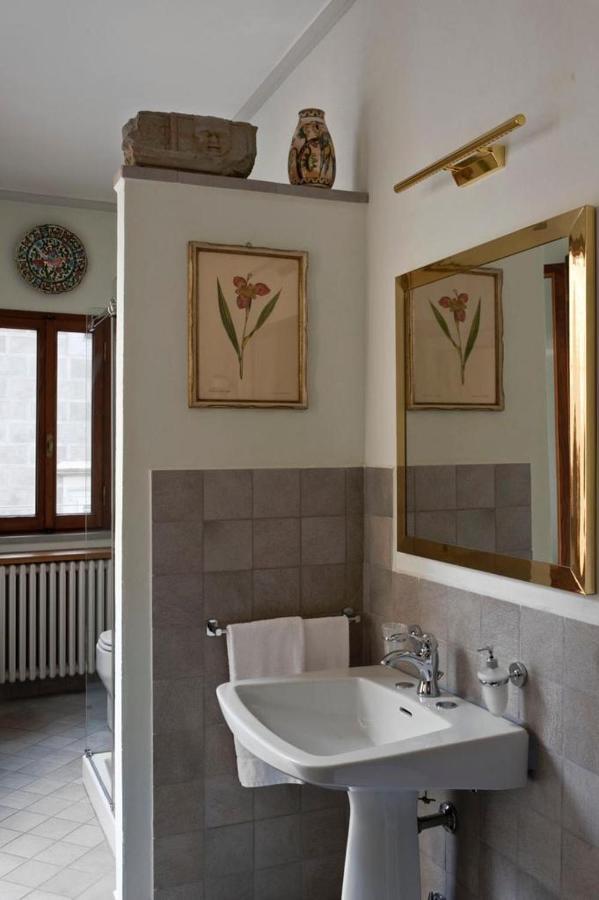 Dolce Rosa ♡ Centro Storico Bed & Breakfast Sansepolcro Ngoại thất bức ảnh