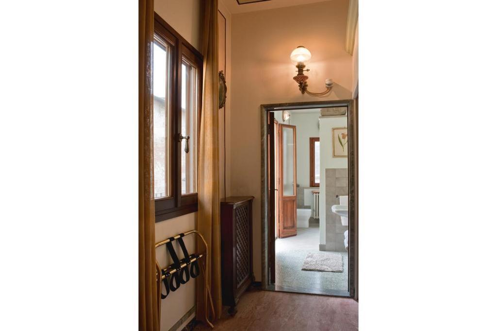 Dolce Rosa ♡ Centro Storico Bed & Breakfast Sansepolcro Ngoại thất bức ảnh