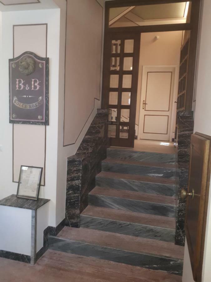 Dolce Rosa ♡ Centro Storico Bed & Breakfast Sansepolcro Ngoại thất bức ảnh