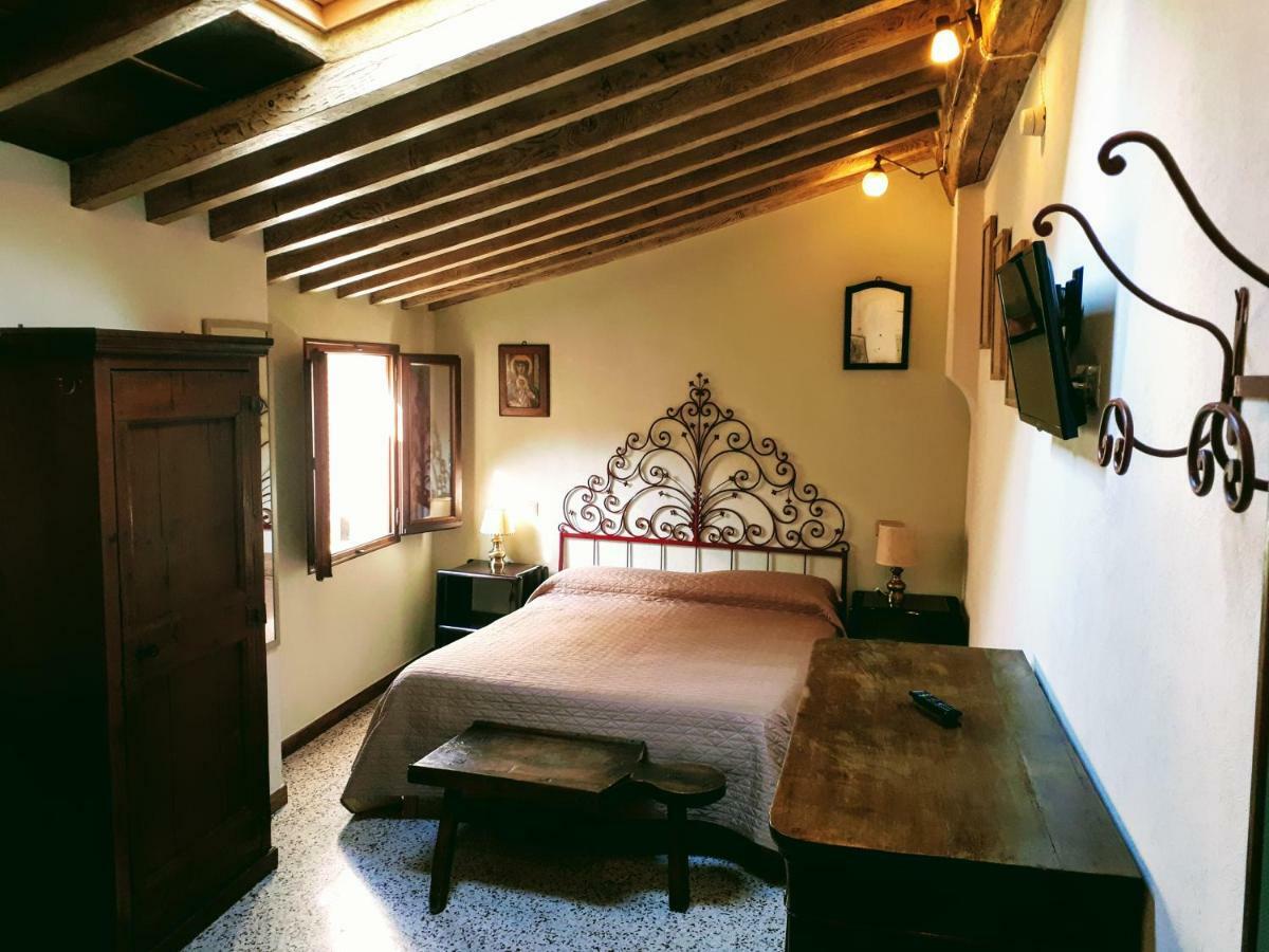 Dolce Rosa ♡ Centro Storico Bed & Breakfast Sansepolcro Ngoại thất bức ảnh
