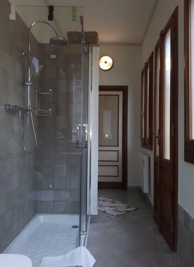 Dolce Rosa ♡ Centro Storico Bed & Breakfast Sansepolcro Ngoại thất bức ảnh